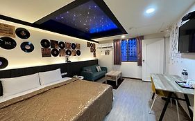 Joy Garden Hotel